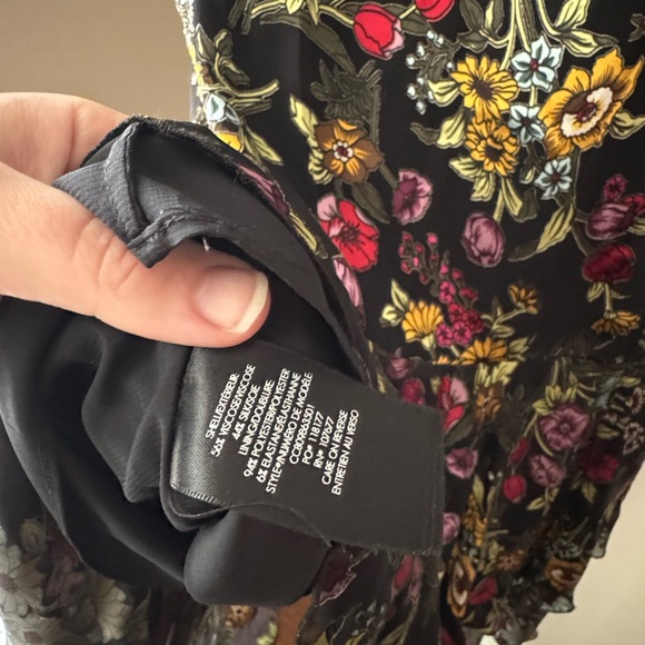 Alice + Olivia Black 3d Floral burnout Mini Dress size 6 - Picture 11 of 11